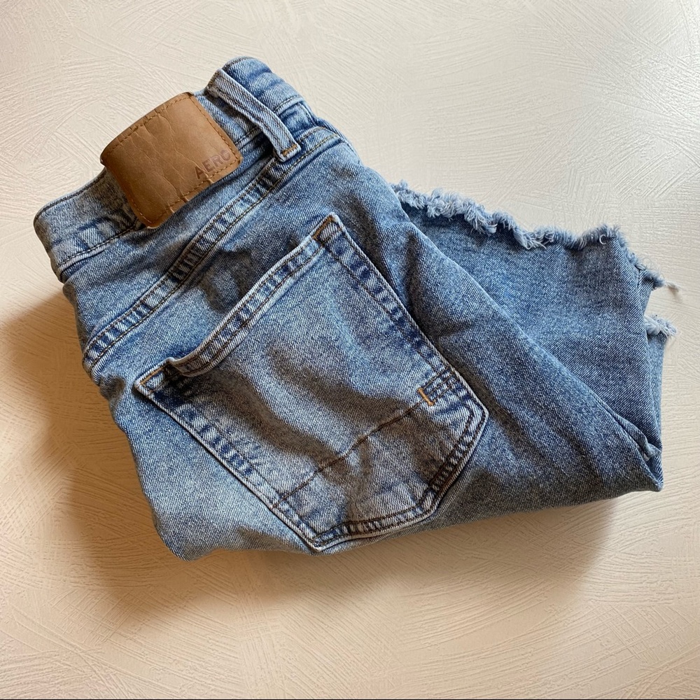 Men’s Aero Slim Cut Off Denim Shorts